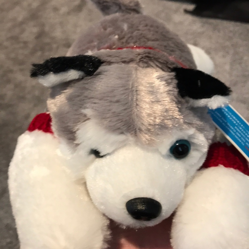Stuffed Husky NWT